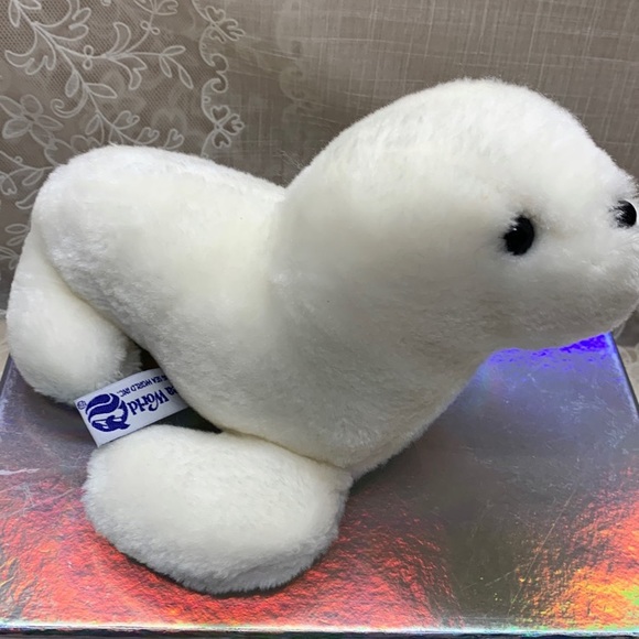 Vintage 1986 Sea World 7" white seal plush stuffed animal - Picture 8 of 9